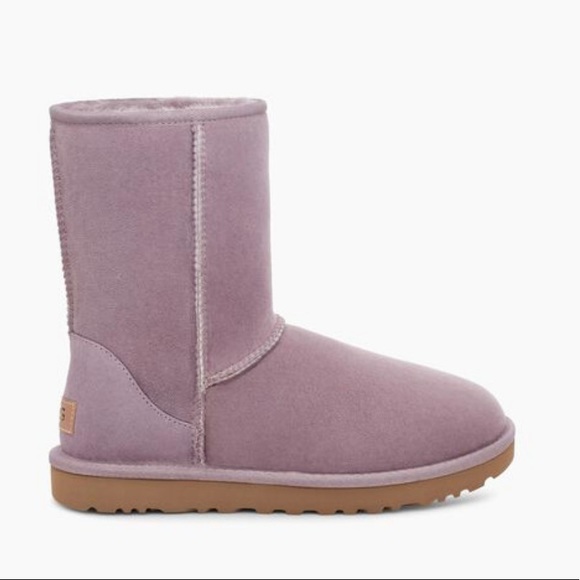 UGG CLASSIC SHORT II COLOR SHADE - Picture 2 of 6